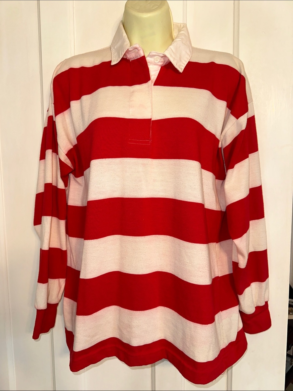 Vintage 80s Hunt Club Red & White Striped Polyester/Cotton Rugby Shirt